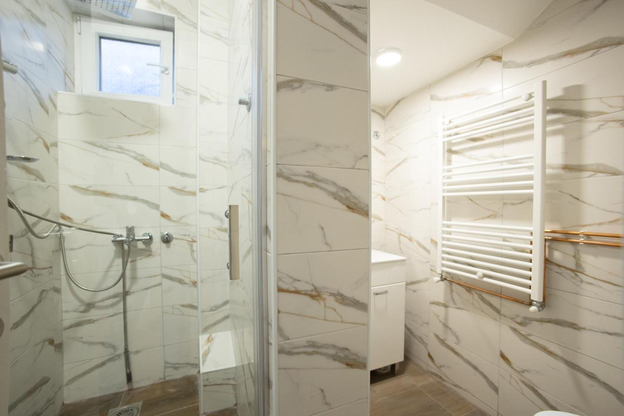 V & V Studio Apartments 2 Nis Bagian luar foto